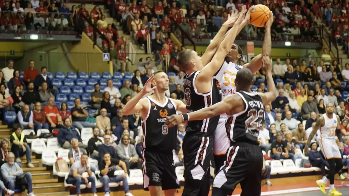 galatasaray mct technic triesteyi yendi JqlLdOTp.jpg