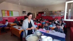 vanda corba gunu projesi ogrencileri saglikli beslenmeye tesvik ediyor AhTH3UsX.jpg