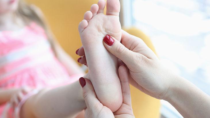 her 10 cocuktan 7sinde goruluyor bu belirtiler varsa sebebi duztabanlik olabilir bixg94xO.jpg