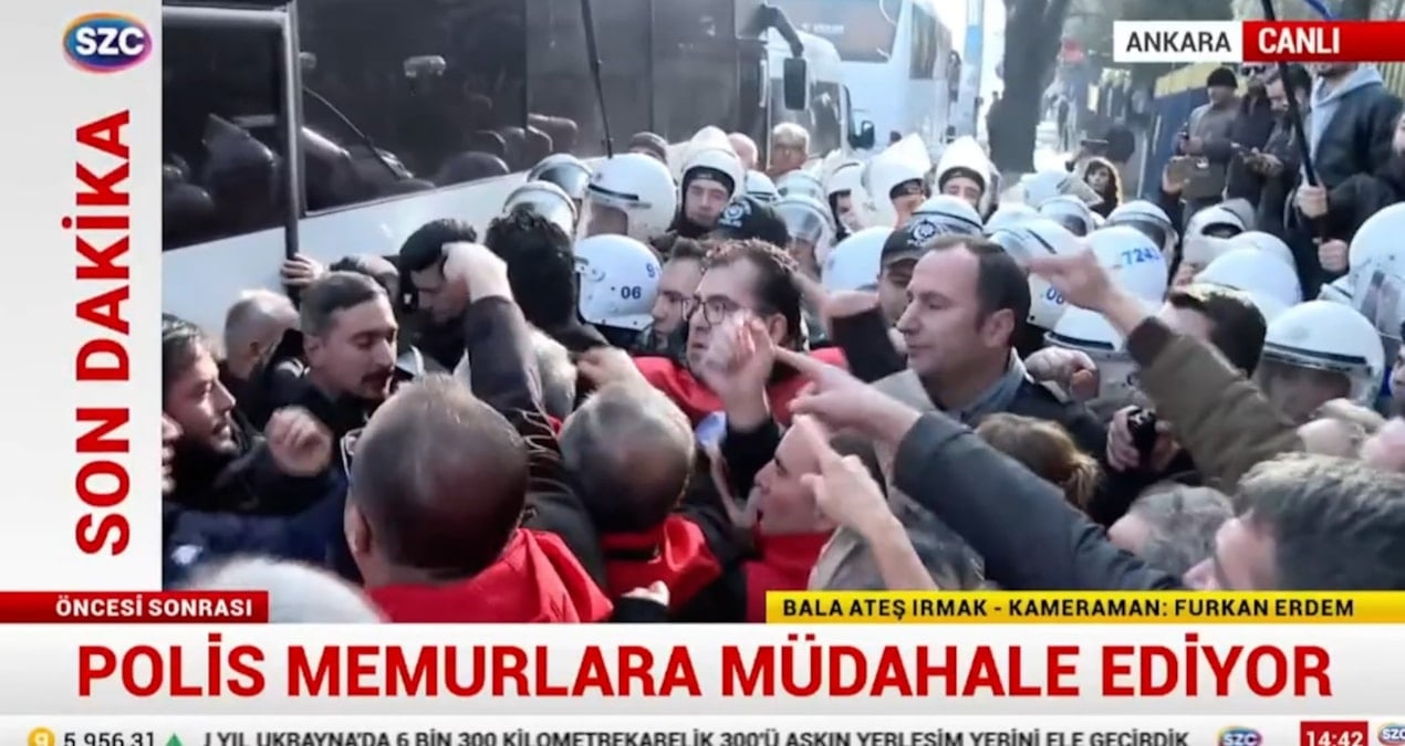 Memurlar iş bıraktı polis ablukaya aldı