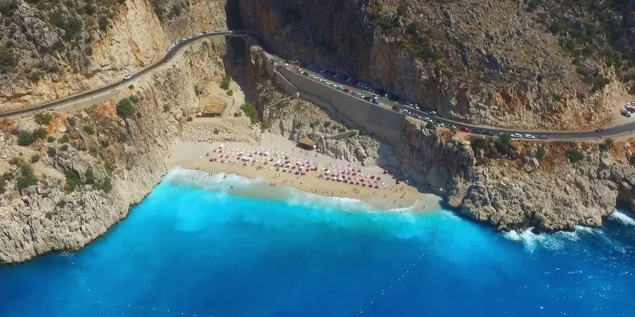 Zeytinlikler şimdilik kurtuldu! Otoyol projesine yargı freni