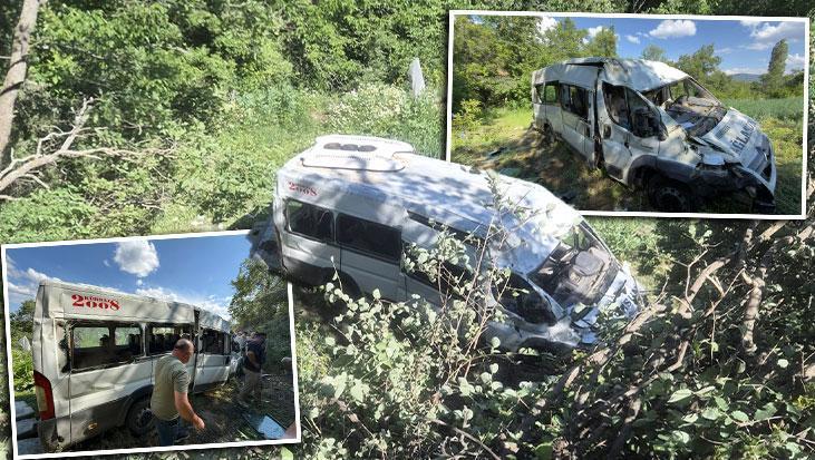Burdur’da feci kaza! Minibüs tarlaya devrildi: Çok sayıda yaralı var