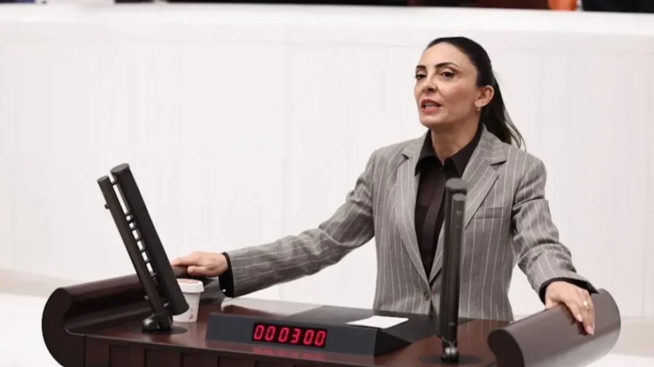 Nurhayat Kayışoğlu’ndan Müslim Sarı’ya yanıt: Erdoğan’ın istediklerini yapmanızı izleyecek miyiz?