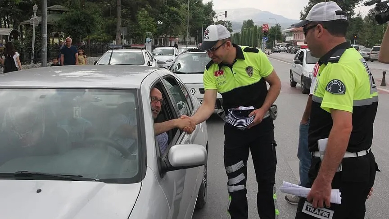 Yeni ehliyet düzenlemesi resmen kabul edildi: 3 kere yapanınkine el konulacak